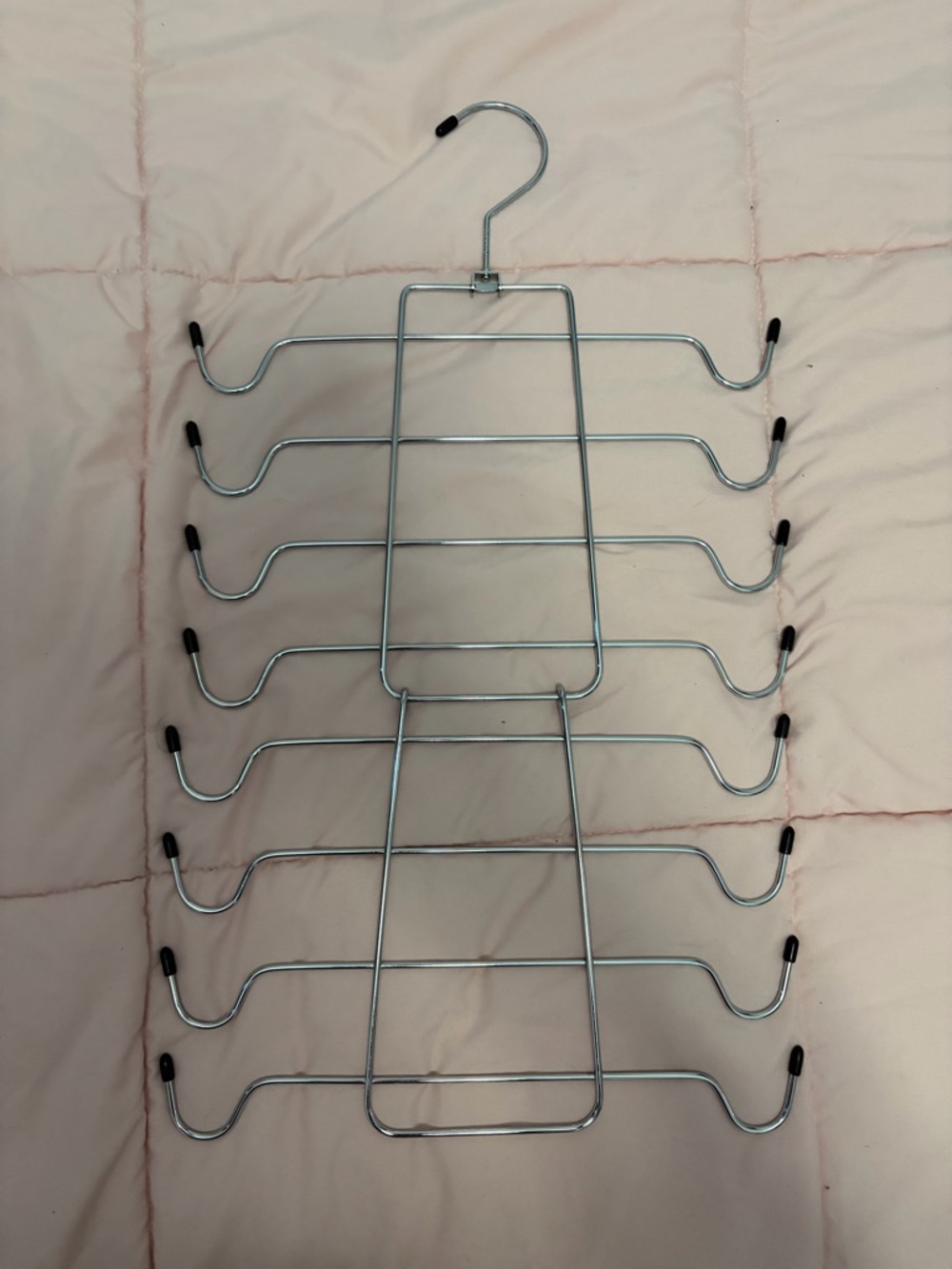 Tank top/bra hanger